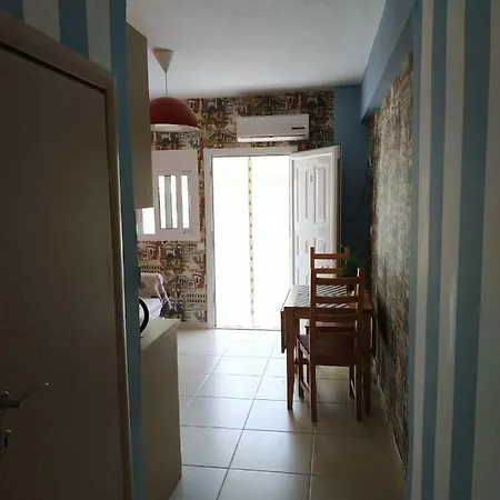 Sweet & Cosy In Polichrono * Polychrono